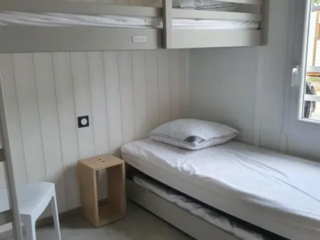 Chalet Confort 2 Chambres avec Piscine Chauffée et Climatisation en Bretagne Sud - Photo 11