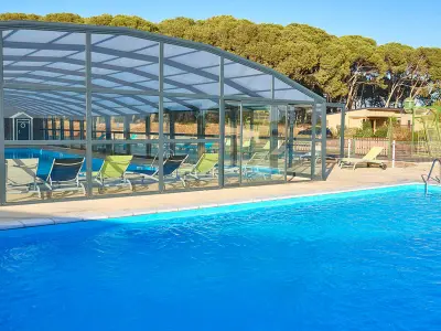 Chalet à Pomérols, Chalet 3 chb, 2 sde, domaine sécurisé avec piscine chauffée, proche plages Méditerranée - L997299