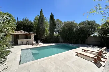 Haus in Les Angles,Grande Maison avec piscine à 5 min d’Avignon 1181541 N°997343