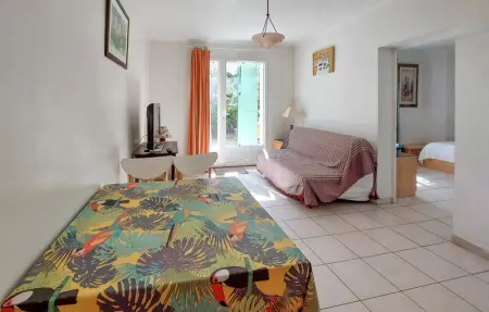 Location Appartement 4 personnes à Sanary sur Mer - Photo 2