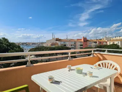 Appartement à Cap d'Agde, Studio rénové avec piscine et garage, à 600m de la plage et 200m du port – Cap d'Agde - L998216