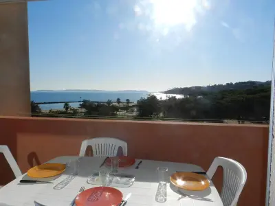 Appartement à Bormes les Mimosas, Appartement cosy 2 pièces avec piscine et tennis, proche plage à Bormes-les-Mimosas - L998220