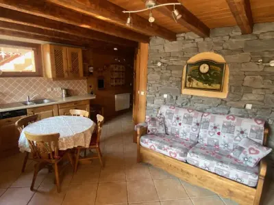 Appartement à Châtel, Studio Châtel 4 pers. avec terrasse, proche remontées mécaniques, parking, et WIFI - L998303