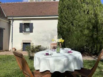 Gite à Contigny,Gîte confort au cœur de l'Allier : randonnées, canoë, pêche, vignoble, terrasse, tout inclus FR-1-489-512 N°999138