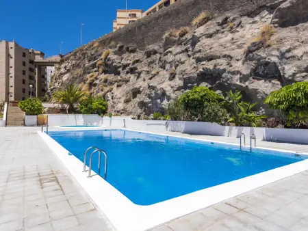 Triplex en bord de mer avec piscine, parking et terrasses à Radazul - Photo 1