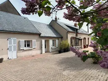 Agriturismo a Oison,Gîte de charme avec jardin et parking privé près de Paris et Orléans FR-1-590-428 N°999417