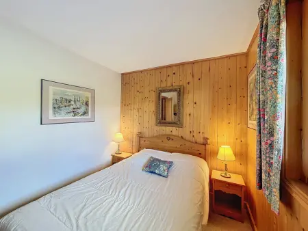 Appartement Mont Blanc : 2 chambres, terrasse, parking et équipements modernes - Photo 6