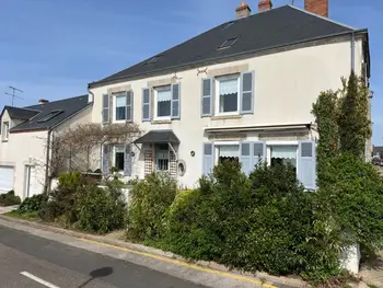 Casa rural en Saint Denis de l'Hôtel,Gîte familial avec terrasse et vue sur la Loire FR-1-590-430 N°999520