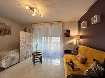 Appartement à Cannes la Bocca, Studio 4 Pers, Plage à 800m, Centre Cannes la Bocca, Ascenseur, Wifi Gratuit - L999671