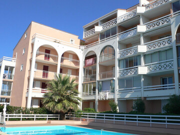 Location Appartement à Sète,Studio cabine dans résidence avec piscine FR-1-338-569 N°999890