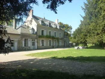 Gite à Marchenoir,Luxueux Château près de Blois - 8 chambres, cheminée, parc arboré, proche Châteaux de la Loire FR-1-491-336 N°999904