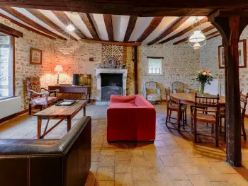 Gite à Crucheray,Maison restaurée avec jardin près de Vendôme, 3 chambres, cheminée, BBQ, internet, animaux acceptés FR-1-491-367 N°999934