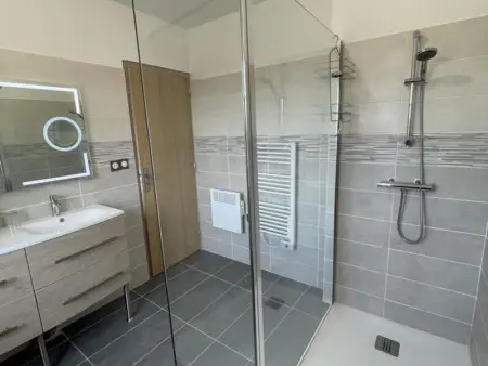 Gîte 4 chambres avec piscine couverte et jardin proche des châteaux de la Loire - Photo 11