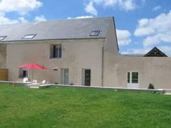 Gite à Averdon,Gîte Moderne avec Piscine Chauffée entre Blois et Vendôme, Idéal Familles, Animaux Acceptés FR-1-491-377 N°999944