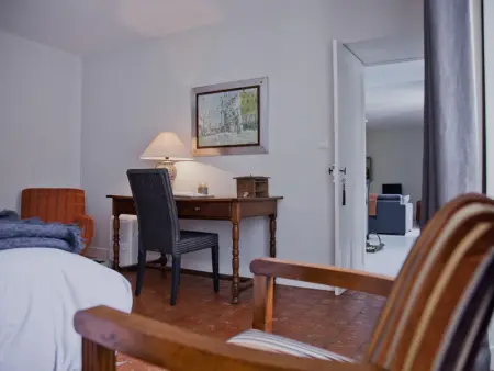 Gîte de Charme au Cœur de Blois avec Jardin Privé, Garage et Équipements Modernes - Photo 10