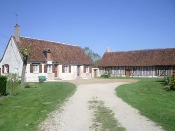 Gite à Bracieux,Maison de campagne près de Chambord, 3 chambres, cheminée, terrasse, proche forêt et pistes cyclables FR-1-491-431 N°999997