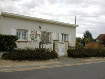 Gite à Huisseau sur Cosson,Gîte au cœur des châteaux de la Loire, jardin privé, garage, 2 chambres, proche Chambord et Beauval FR-1-491-435 N°1000001