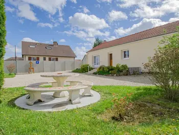 Casa rural en Châtres,Maison indépendante avec jardin, parking sécurisé, proche Troyes et Nogent sur Seine. FR-1-543-329 N°1000011