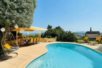 Casa en Ollioules,Belle maison familiale avec piscine à Ollioules 1210831 N°1000053