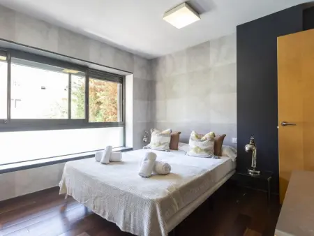 Appartement Moderne avec Terrasse et Piscine proche Parc Güell, Barcelone - Photo 17