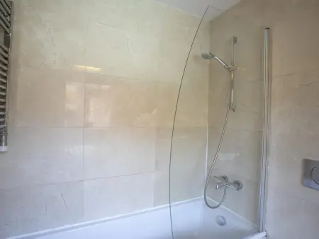 Appartement Moderne avec Terrasse et Piscine proche Parc Güell, Barcelone - Photo 23