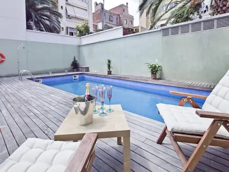 Appartement avec Terrasse Privée, Piscine et Parking au Centre de Barcelone - Photo 1