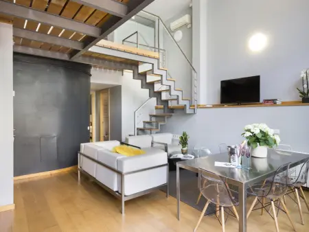 Appartement avec Terrasse Privée, Piscine et Parking au Centre de Barcelone - Photo 6