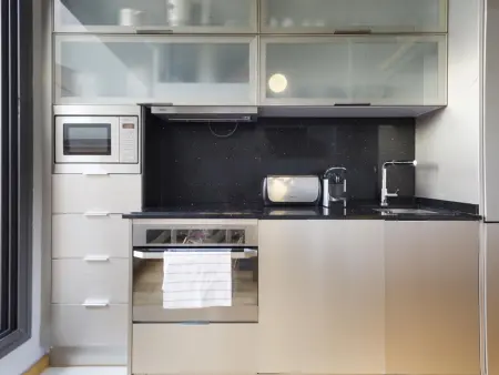 Appartement avec Terrasse Privée, Piscine et Parking au Centre de Barcelone - Photo 7