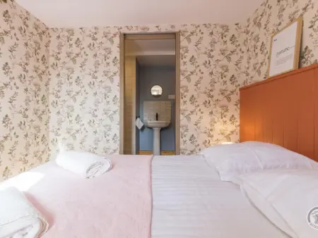 Charmante maison en pierre avec jardin au cœur du Cotentin - Photo 12