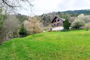 Chalet in Faverges,Chalet des Ormes - Maison pour 12, vue montage 1210059 N°1000219