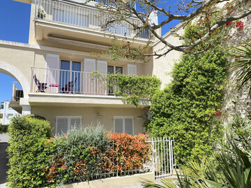 Location Appartement à La Ciotat,La Plaisance - (2 voyageurs) FR-1-770-34 N°1000478
