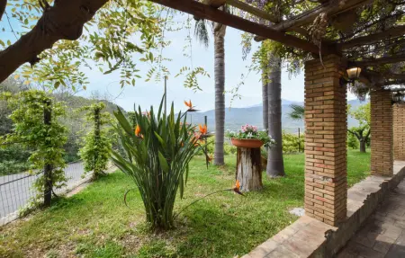 Location Maison 6 personnes à Gaggi - Photo 14