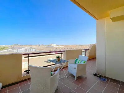 Appartement à Corralejo, Appartement avec terrasse, wifi et espace de travail, proche plage et centre-ville - L1001299