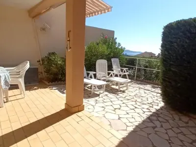 Appartement à Cavalaire sur Mer, Charmant 2P avec jardin, piscine, parking et navettes gratuites - Cavalaire-sur-Mer - L1001335