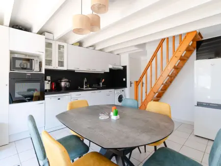 Pavillon climatisé avec piscine, terrasse, parking, et Wi-Fi à Gruissan - Photo 1