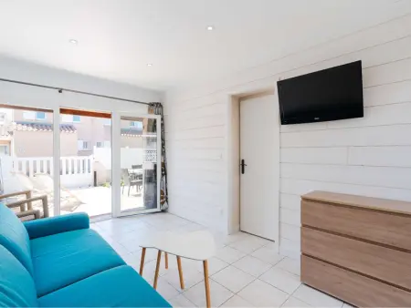 Pavillon climatisé avec piscine, terrasse, parking, et Wi-Fi à Gruissan - Photo 5