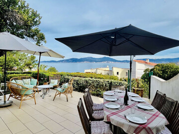 Location Maison à Pietrosella,Maison bord de mer avec vue magnifique, jardin et terrasse à Pietrosella FR-1-61-629 N°1001408