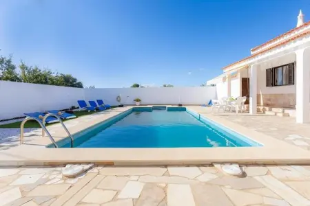 Villa à Montinhos da Luz, Casa Teresinha V028 - L1001547