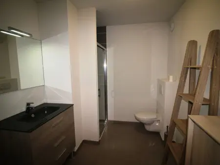 Confortable T3 à 50m des pistes avec piscine et parking gratuits - Photo 6