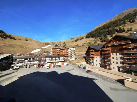Confortable T3 à 50m des pistes avec piscine et parking gratuits - Photo 7