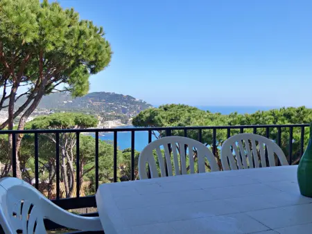 Appartement à Calella de Palafrugell, Apartamento de 4 habitaciones con vistas al mar, gran terraza, parking y piscina comunitaria en Calella de Palafrugell - L1001771