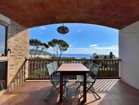 Appartement à Calella de Palafrugell, Apartamento con vistas al mar, piscina y parking en la zona del Sant Roc de Calella de Palafrugell - L1001789