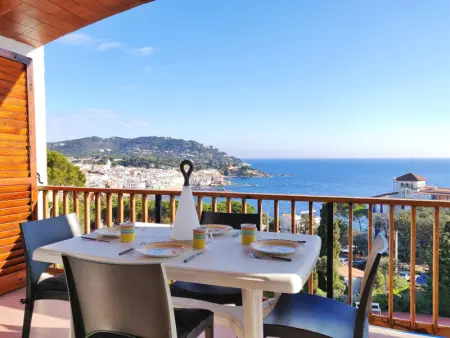 Appartement à Calella de Palafrugell, Apartamento con vistas al mar, piscina y parking en la zona del Sant Roc de Calella de Palafrugell - L1001796