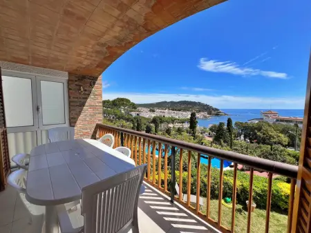 Appartement à Calella de Palafrugell, Apartamento con vistas al mar, gran terraza, piscina comunitaria y parking en Calella de Palafrugell - L1001813