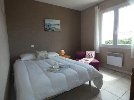 Maison lumineuse avec jardin près de la plage - 2 chambres, animaux acceptés, WIFI, parking - Photo 4