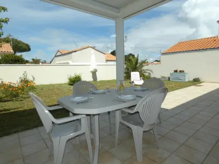 Maison lumineuse avec jardin près de la plage - 2 chambres, animaux acceptés, WIFI, parking - Photo 20