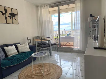 Bel Appartement T1 avec Loggia à Balaruc-les-Bains - Photo 1