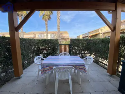 Casa a Vendres, Pavillon 4/6 pers avec piscine, proche plage, parking privé – Vendres - L1001966