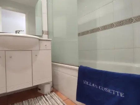 VILLAS COSETTE CAMI DE LES PENYES  Con piscina y wifi en Sant Feliu de Guíxols - Photo 16