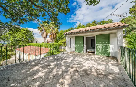 House with pool panoramic view, Maison 10 personnes à Saint Cézaire sur Siag - Photo 10